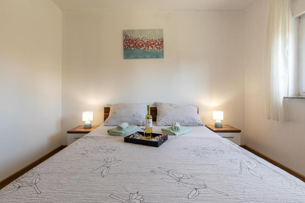 Lucija Apartment Lovinac  Ngoại thất bức ảnh