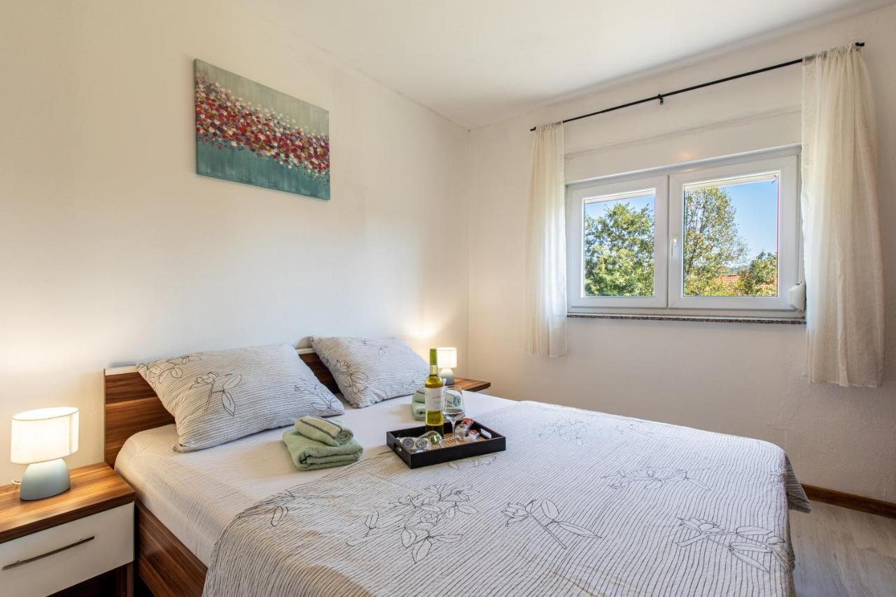 Lucija Apartment Lovinac  Ngoại thất bức ảnh