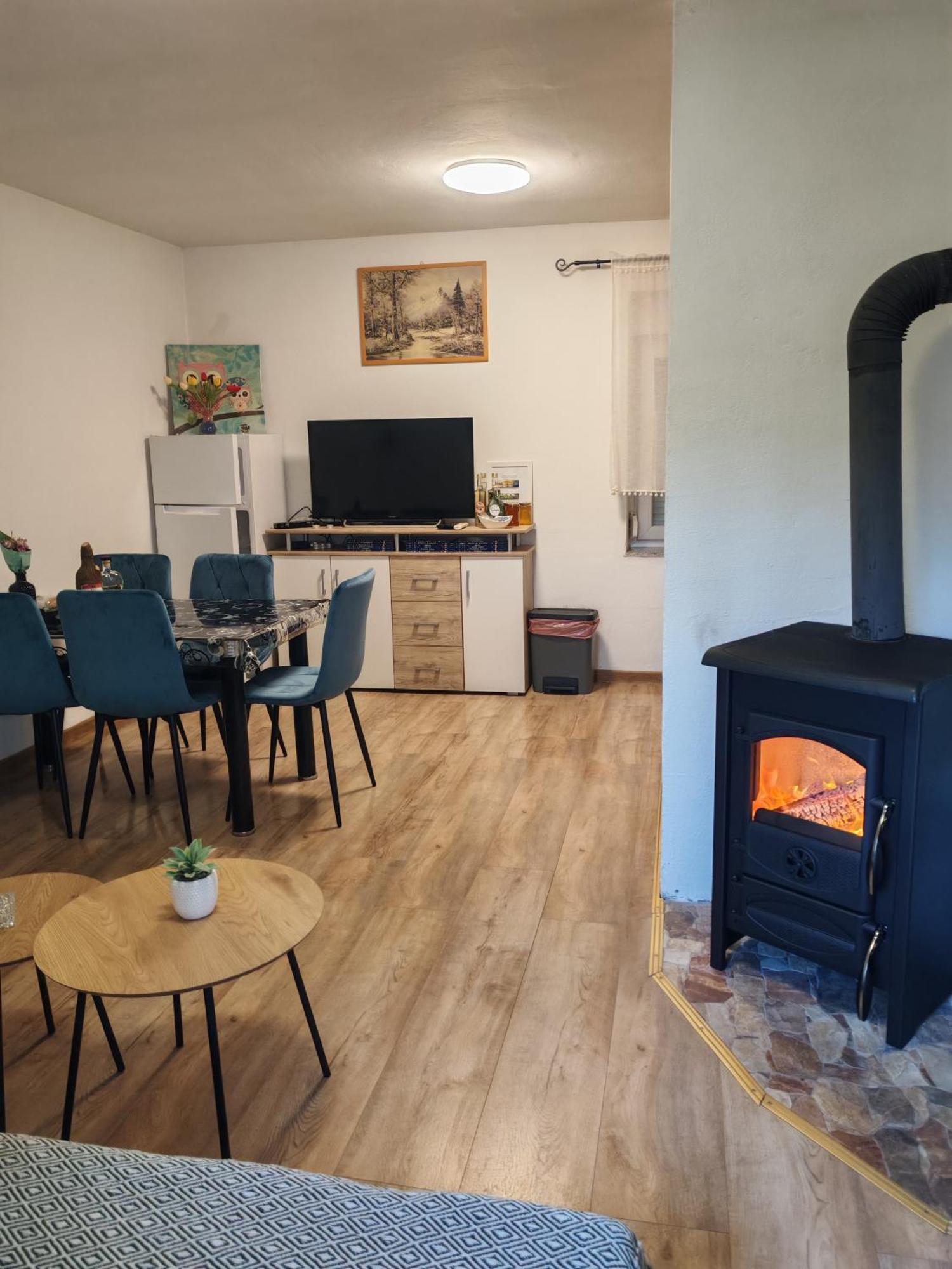 Lucija Apartment Lovinac  Ngoại thất bức ảnh